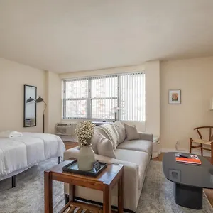 Cozy Dt Studio With Full Kitchen By Zencity Apartment