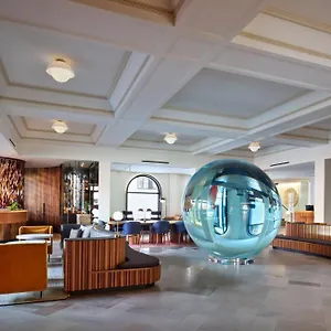 21c Museum St Louis Hotel