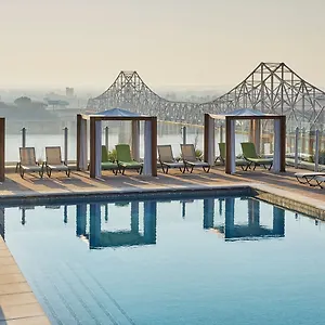 Four Seasons Hotel