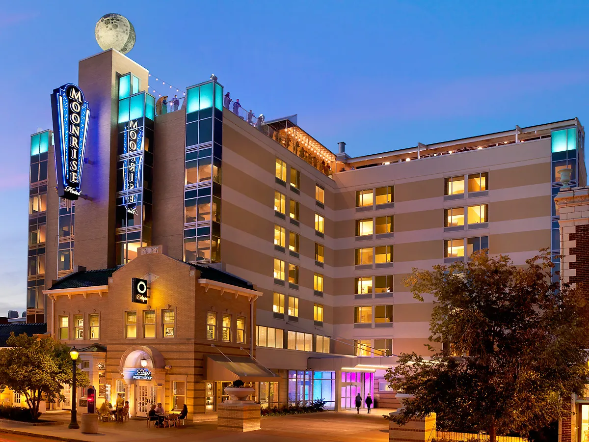 The Moonrise Hotel Saint Louis